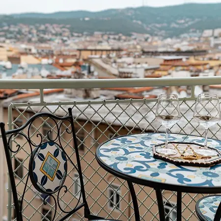 San Giusto Elegante Bilocale Con Balcone E Vista
