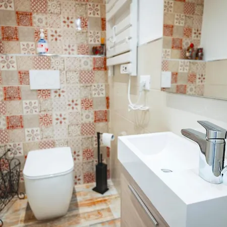 San Giusto Elegante Bilocale Con Balcone E Vista Appartement Triëst