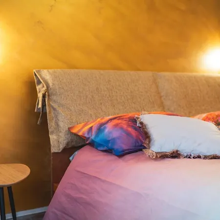 San Giusto Elegante Bilocale Con Balcone E Vista 트리에스테