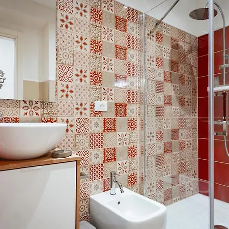 San Giusto Elegante Bilocale Con Balcone E Vista *