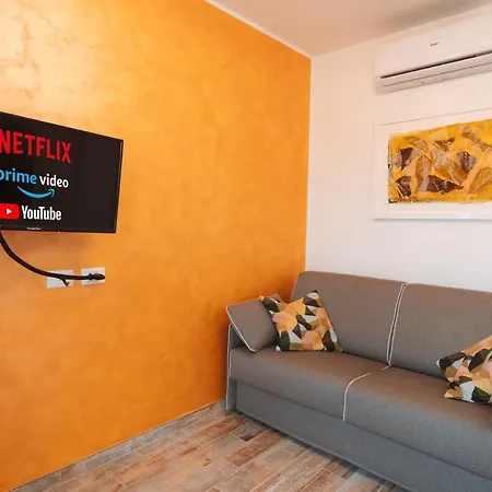 شقة San Giusto Elegante Bilocale Con Balcone E Vista *