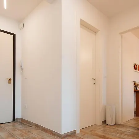 San Giusto Elegante Bilocale Con Balcone E Vista Apartment Trieste