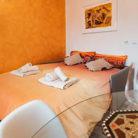 شقة San Giusto Elegante Bilocale Con Balcone E Vista *