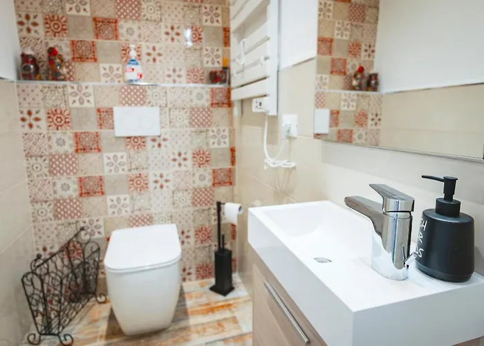 San Giusto Elegante Bilocale Con Balcone E Vista Apartment Trieste